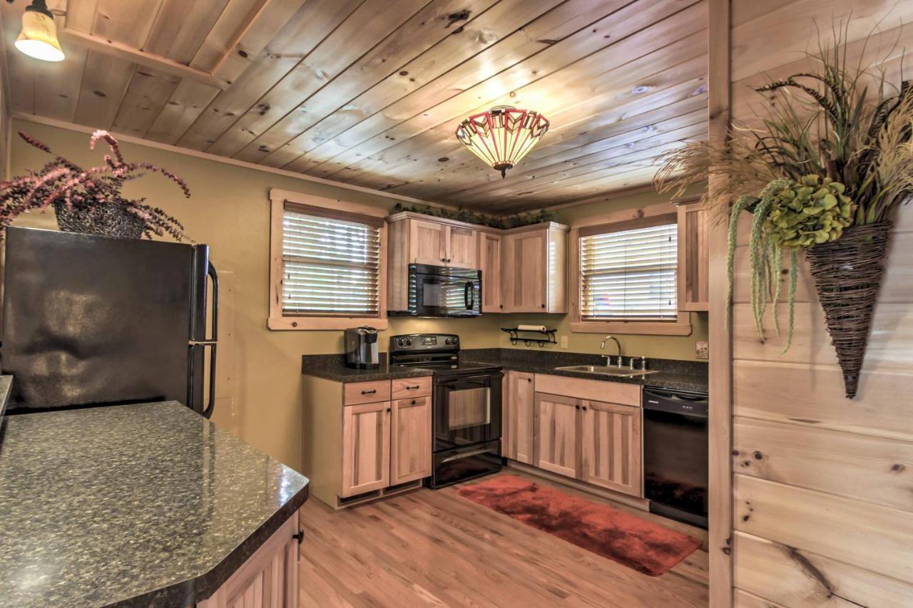 Private Sevierville Cabin With Mountain Views And Loft מראה חיצוני תמונה