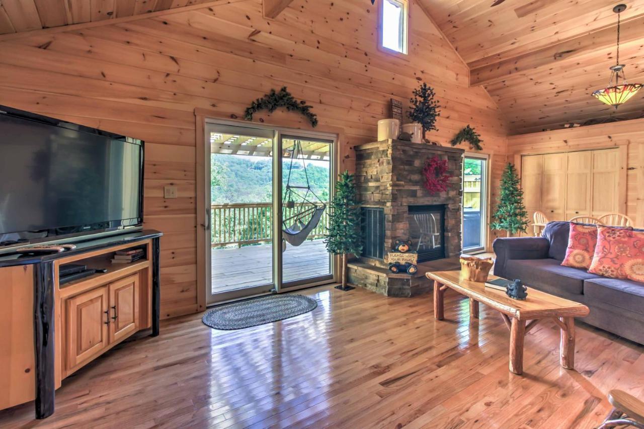 Private Sevierville Cabin With Mountain Views And Loft מראה חיצוני תמונה
